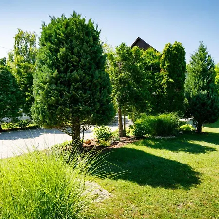 By Interhome 別荘 バラトンレッレ