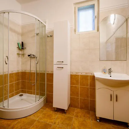 By Interhome 2*